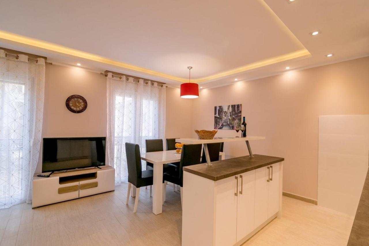 Apartmani Matej Kotor Eksteriør billede