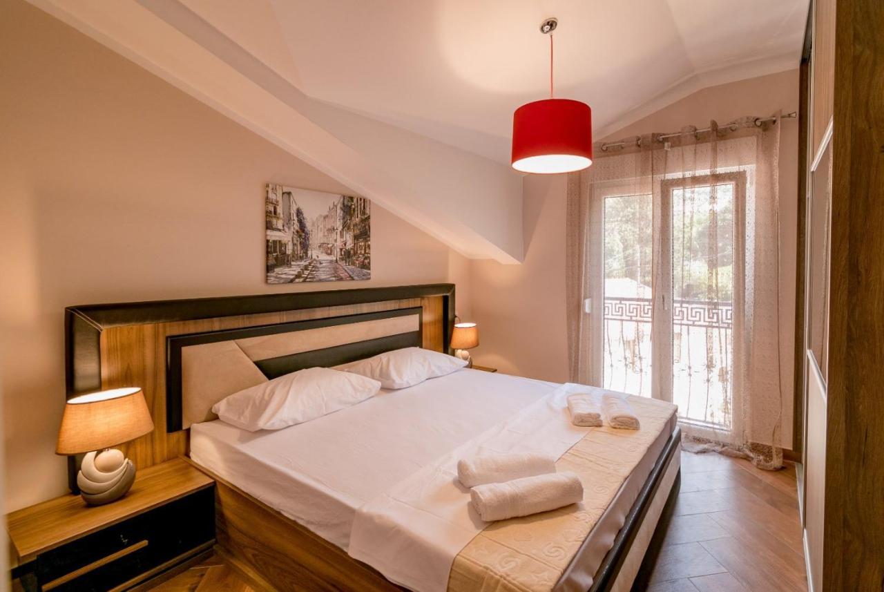 Apartmani Matej Kotor Eksteriør billede