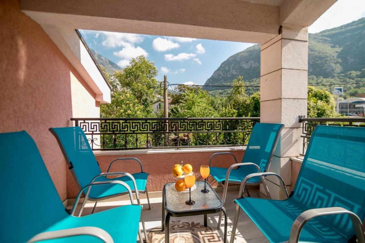Apartmani Matej Kotor Eksteriør billede