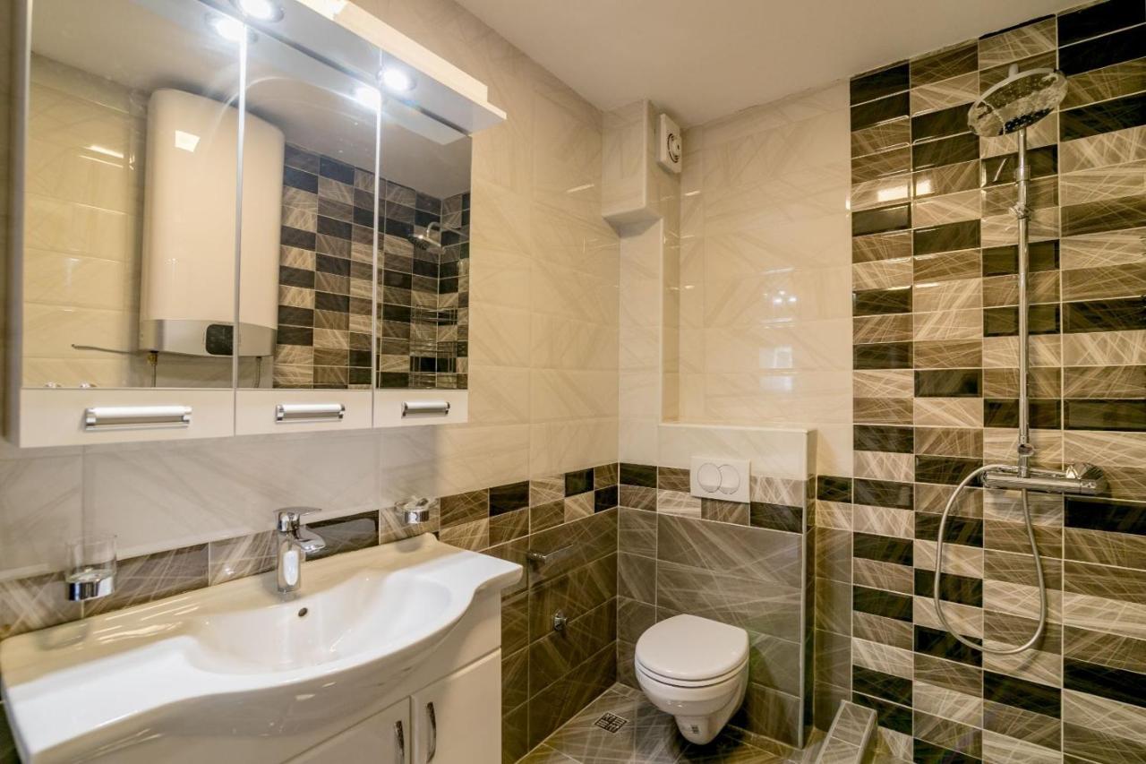 Apartmani Matej Kotor Eksteriør billede