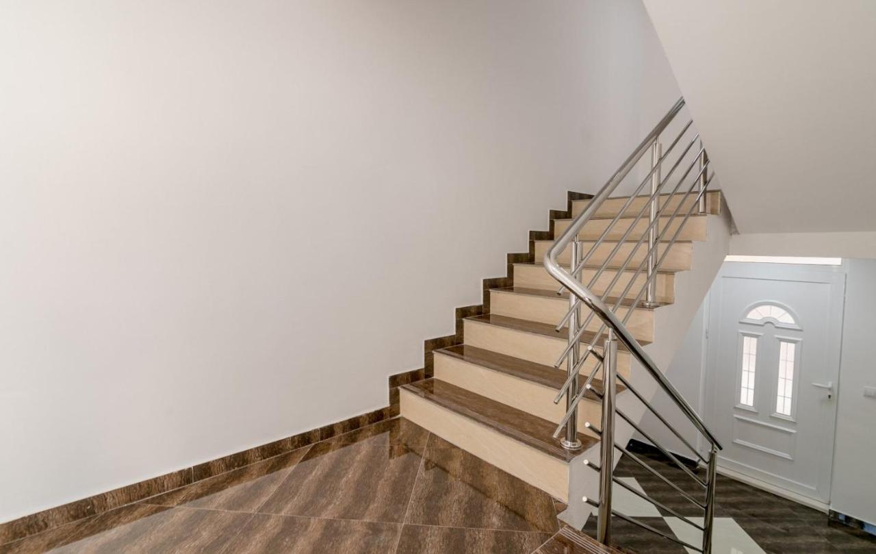 Apartmani Matej Kotor Eksteriør billede