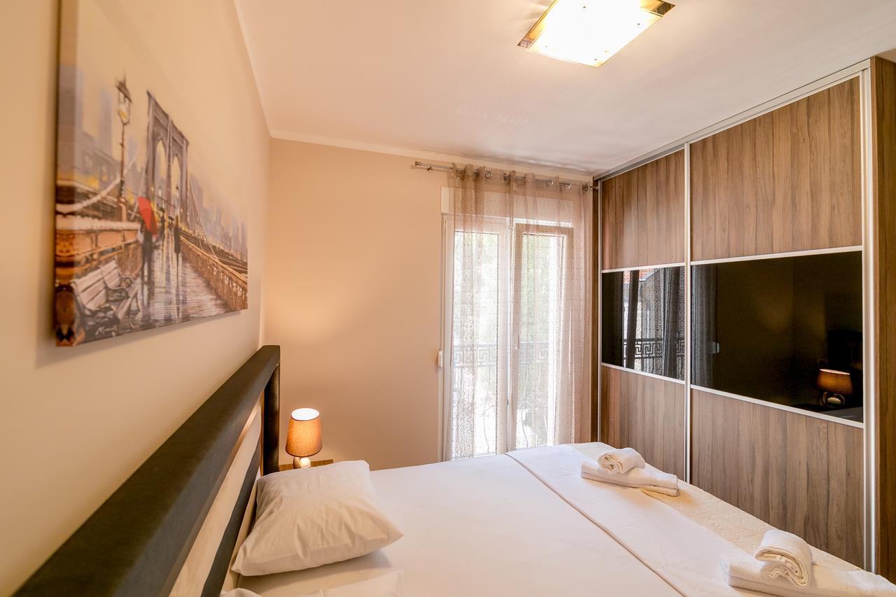 Apartmani Matej Kotor Eksteriør billede