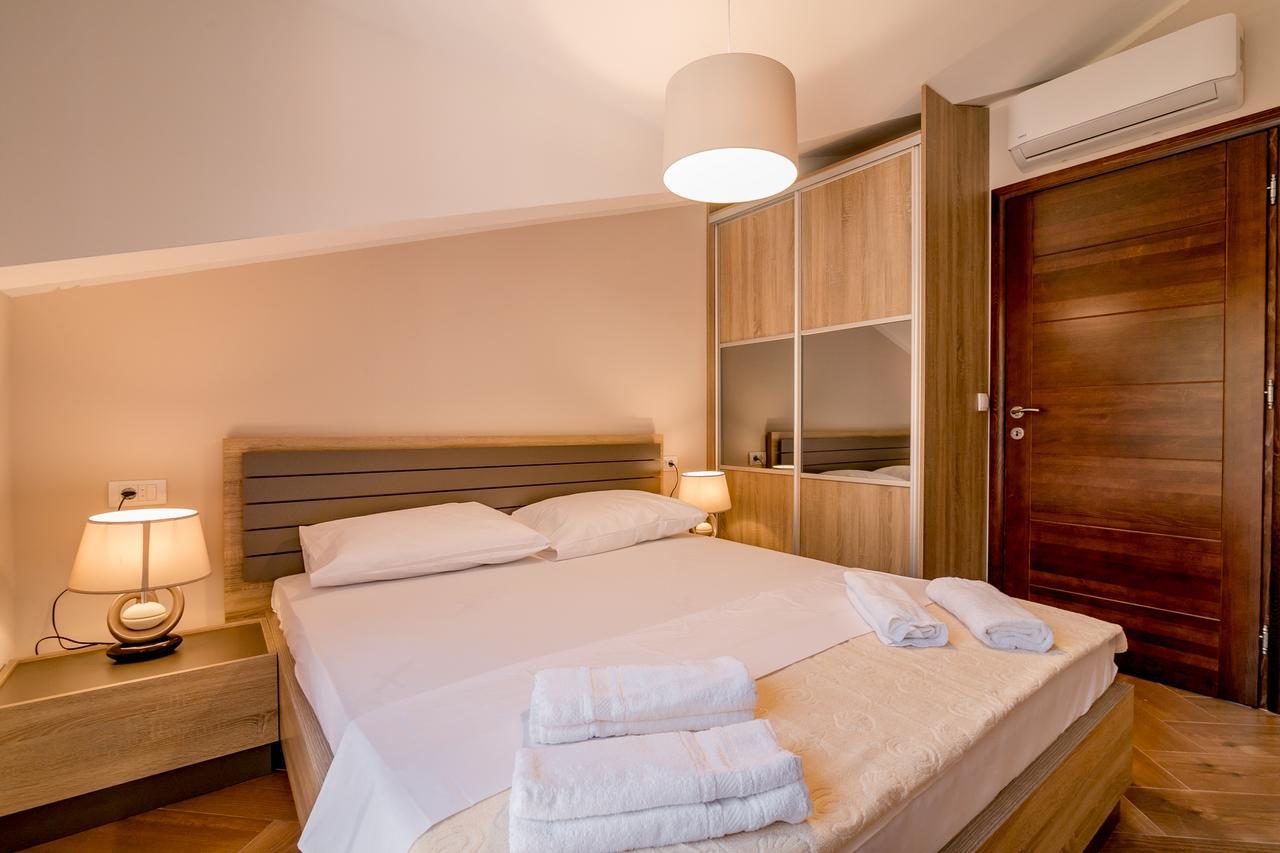 Apartmani Matej Kotor Eksteriør billede
